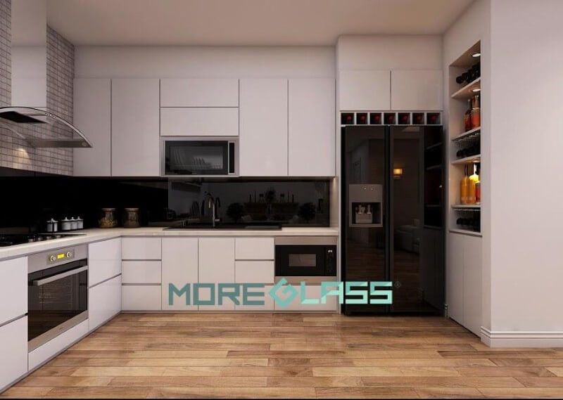 Trang trí mẫu kính ốp bếp màu đen cổ điển, cao cấp cho phòng bếp chung cư, nhà ở, biệt thự.